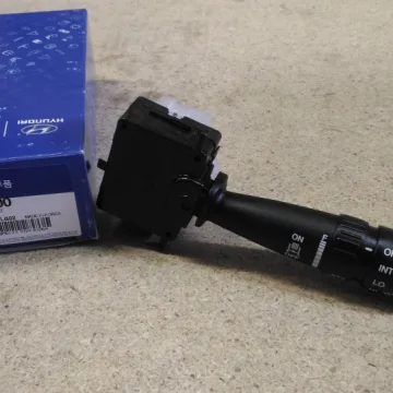 Переключатель подрулевой правый (стеклоочистителя) HD65, HD72, HD78, County Hyundai-Kia
